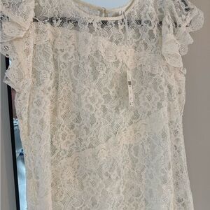 Chic Floral Lace Top in White